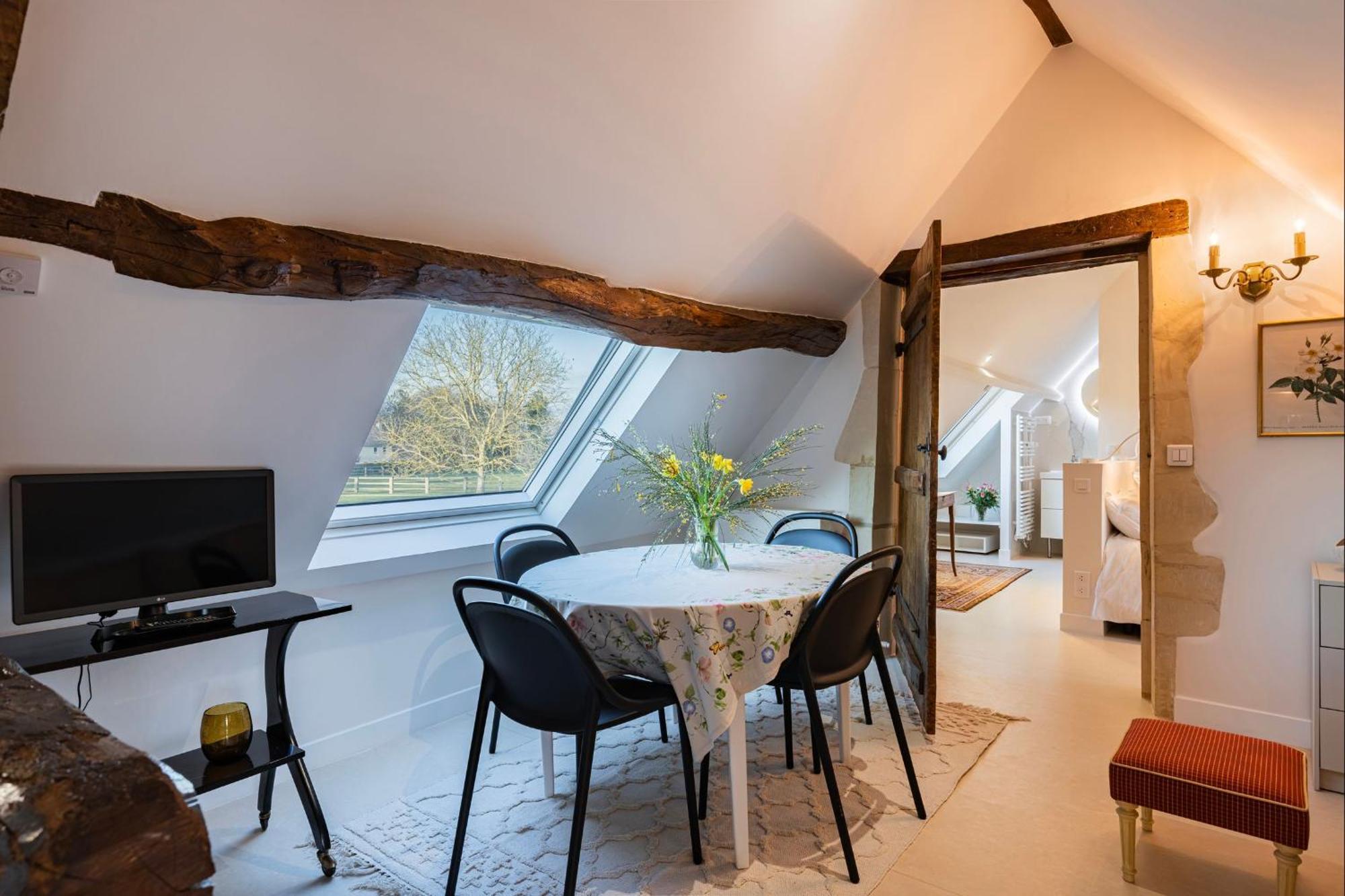 Vila Bagatelle Avec Jardin Et Piscine Chauffee Bieville-en-Auge Exteriér fotografie